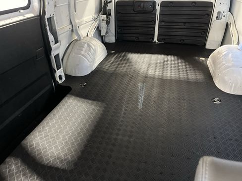Used 2019 GMC Savana 2500 w/ Driver Convenience Package RWD image 30