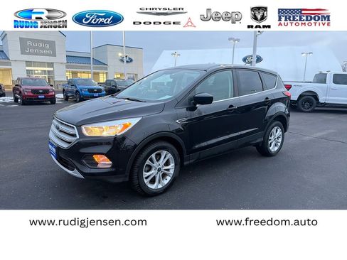 Used 2019 Ford Escape SE image 1