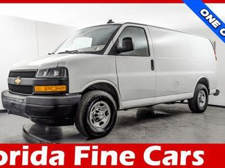Used 2021 Chevrolet Express 3500 w/ Driver Convenience Package RWD video 1
