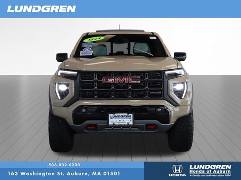 Used 2024 GMC Canyon AT4X image 2