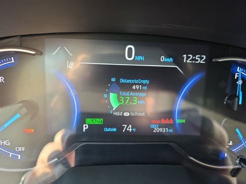 Used 2024 Toyota RAV4 XLE image 27