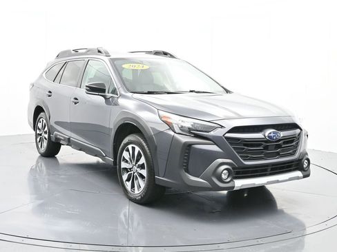 Used 2024 Subaru Outback Limited image 3