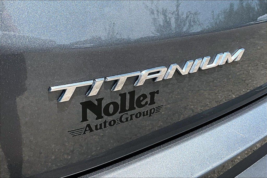 Certified 2024 Ford Edge Titanium AWD/4WD image 8