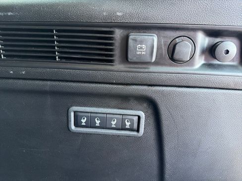 Used 2025 Jeep Wagoneer L Series II AWD/4WD image 11