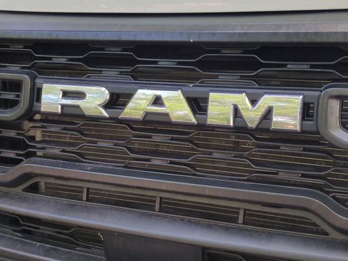 Used 2025 RAM ProMaster 3500 w/ Convenience Group FWD image 12