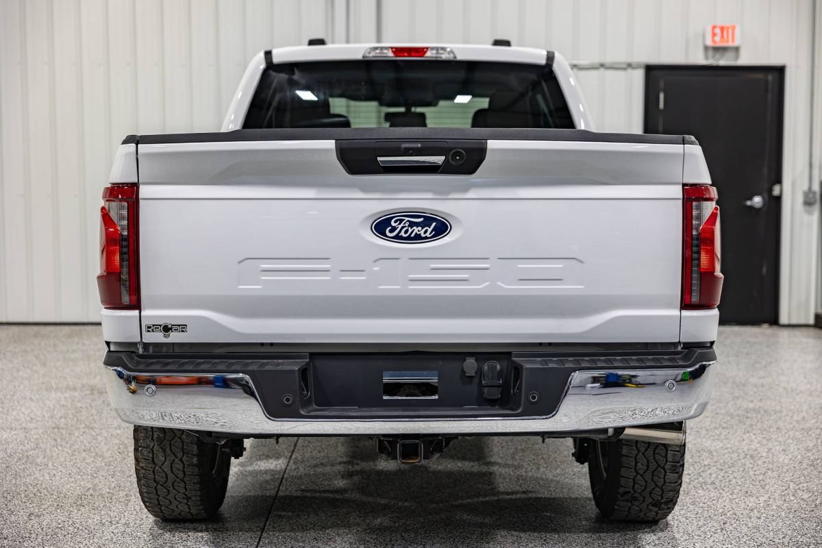 Used 2024 Ford F150 XLT w/ FX4 Off-Road Package AWD/4WD image 3