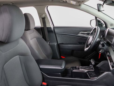 Used 2023 Kia Sportage LX FWD image 26