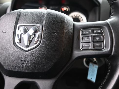 Used 2018 RAM 1500 Lone Star image 2