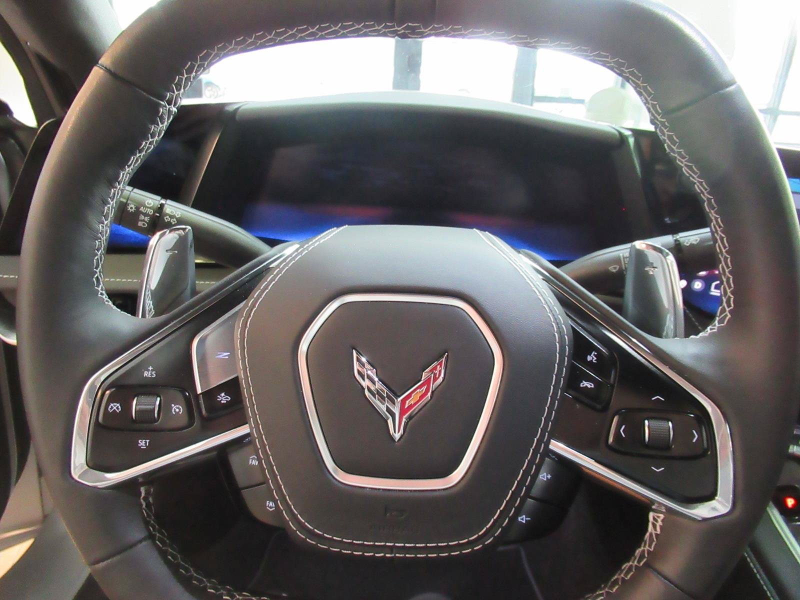 Used 2026 Chevrolet Corvette Stingray Coupe w/ Z51 Performance Package RWD image 21