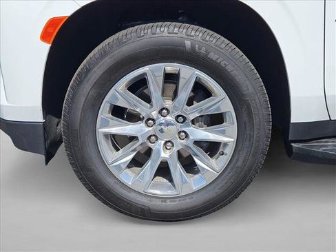 Used 2023 Chevrolet Tahoe Premier AWD/4WD image 25