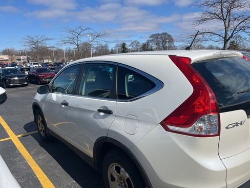 Used 2014 Honda CR-V LX image 2