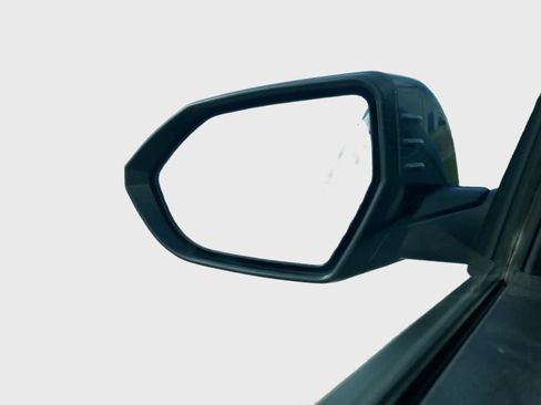 Used 2025 Hyundai Kona SEL AWD/4WD image 30