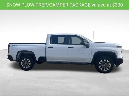 Used 2026 Chevrolet Silverado 2500 Custom w/ Snow Plow Prep/Camper Package AWD/4WD image 2