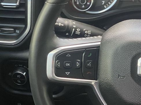 Used 2024 RAM 1500 Laramie AWD/4WD image 12
