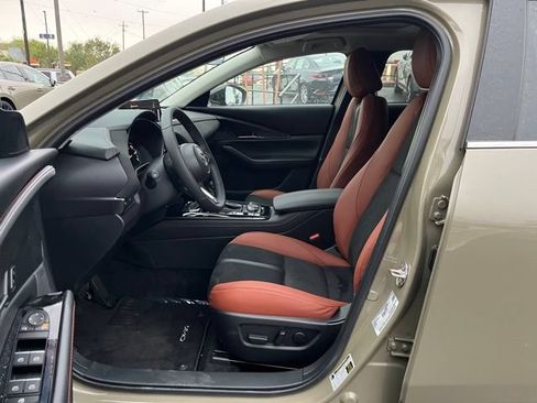 New 2024 MAZDA CX-30 Carbon AWD/4WD image 11