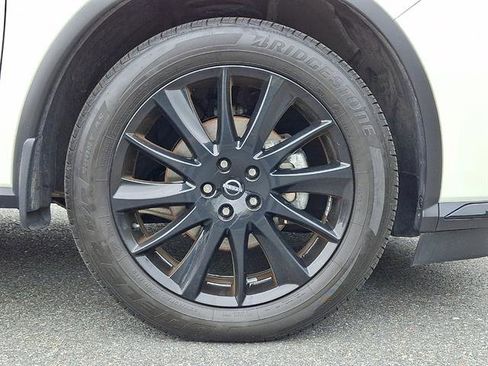 Certified 2024 Nissan Murano SV w/ SV Midnight Edition Package AWD/4WD image 8