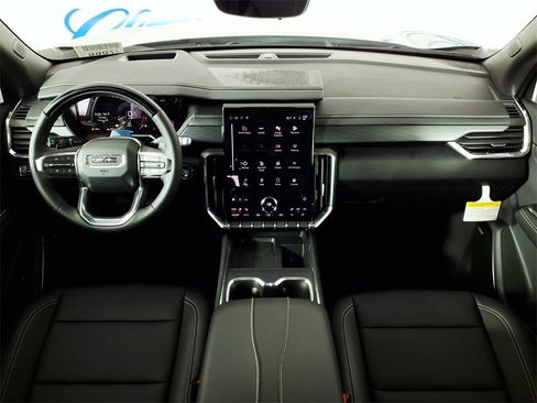 New 2026 GMC Acadia Elevation image 13