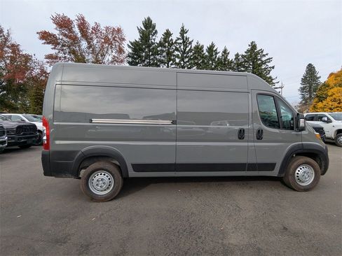 New 2026 RAM ProMaster 2500 w/ Convenience Group image 8
