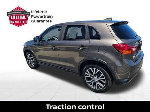 Used 2017 Mitsubishi Outlander Sport LE AWD/4WD image 4