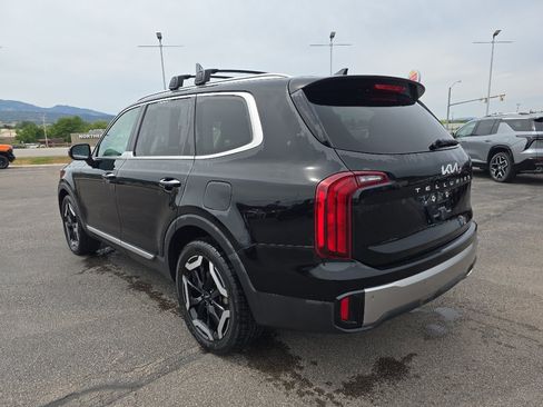 Used 2025 Kia Telluride S AWD/4WD image 2
