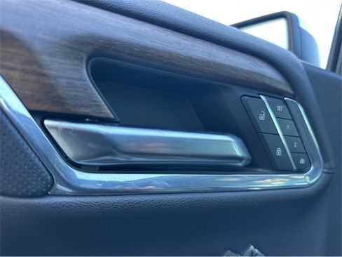 Used 2023 Chevrolet Silverado 1500 High Country w/ Z71 Off-Road Package image 38