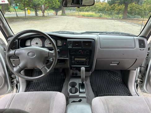 Used 2003 Toyota Tacoma PreRunner image 34