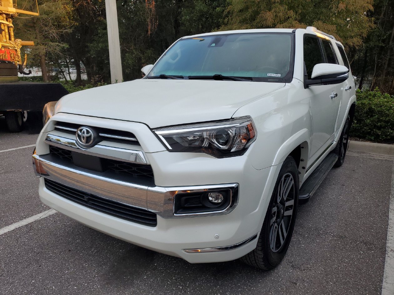 Used 2022 Toyota 4Runner Limited RWD image 2