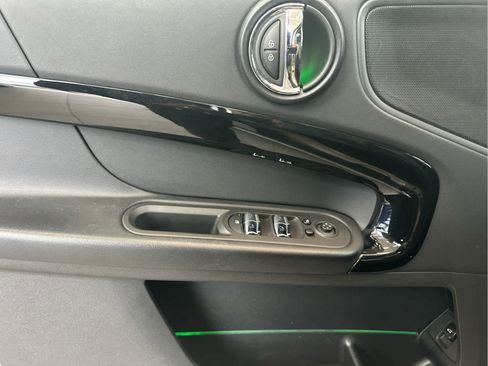 Used 2021 MINI Cooper Countryman S w/ Premium Package image 18