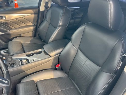 Used 2018 INFINITI Q50 Sport w/ Sensory Package (Sport) AWD/4WD image 25