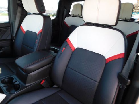 Used 2023 GMC Canyon AT4X AWD/4WD image 20