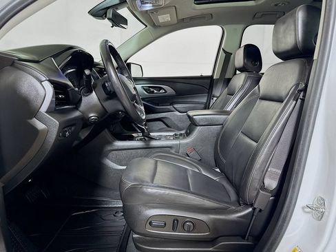 Used 2021 Chevrolet Traverse Premier w/ Redline Edition FWD image 19