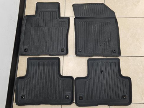 Used 2022 Volvo XC60 T8 Inscription Expression w/ Protection Package image 52