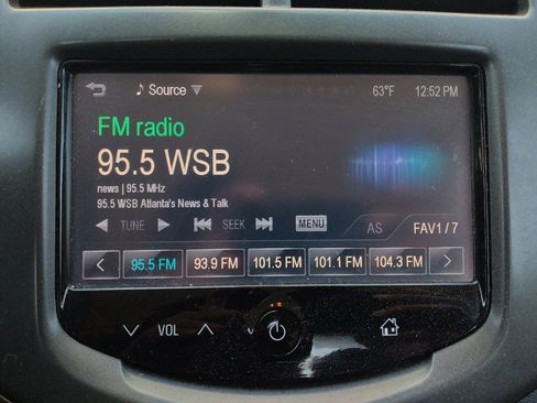 Used 2014 Chevrolet Sonic LT image 25