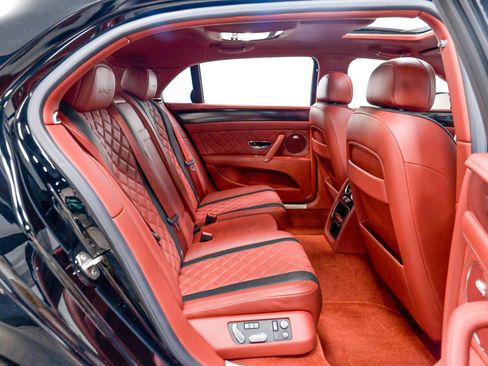 Used 2017 Bentley Flying Spur S W12 AWD/4WD image 94