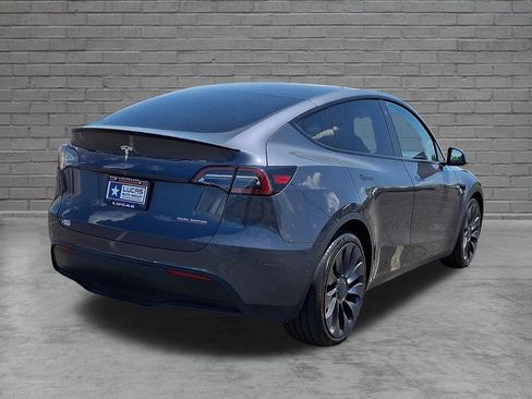 Used 2022 Tesla Model Y Performance AWD/4WD image 10
