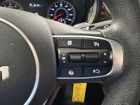 Used 2022 Kia K5 LX FWD image 31