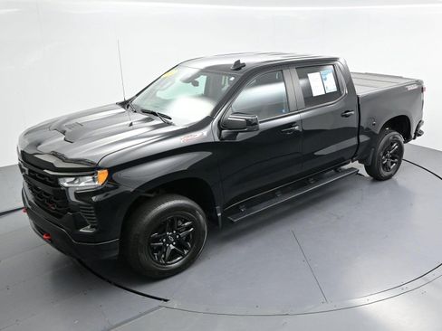 Used 2024 Chevrolet Silverado 1500 LT Trail Boss AWD/4WD image 39