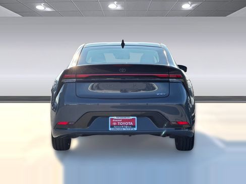 New 2026 Toyota Prius LE FWD image 8