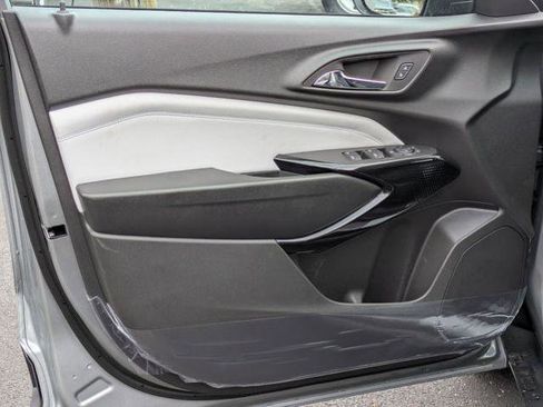 New 2026 Chevrolet Trax LT w/ Driver Confidence Package image 11