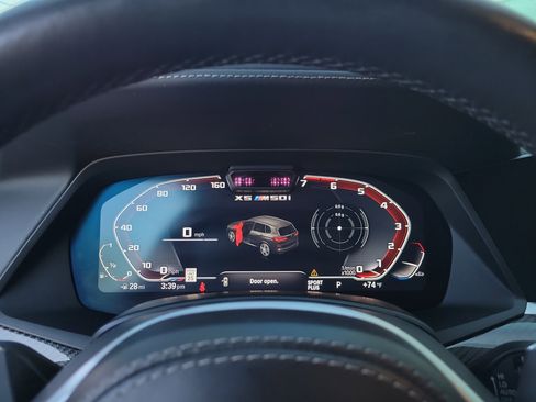 Used 2022 BMW X5 M50i w/ Executive Package image 34