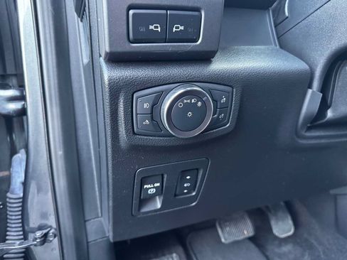 Used 2019 Ford F150 XLT w/ Equipment Group 302A Luxury AWD/4WD image 3