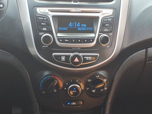 Used 2017 Hyundai Accent SE FWD image 6