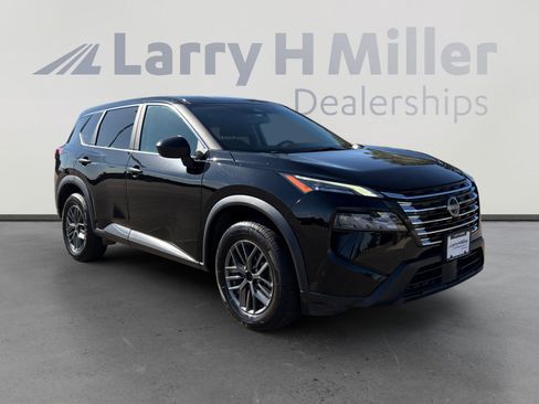 Used 2024 Nissan Rogue S FWD image 8