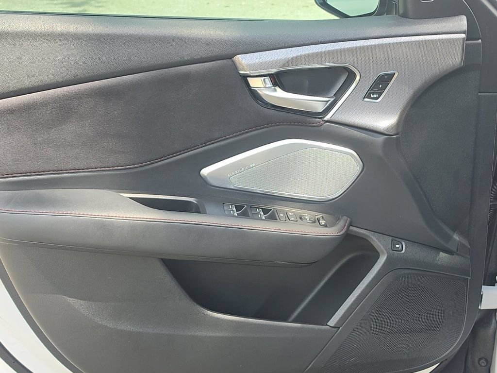 Used 2023 Acura RDX w/ Advance Package FWD image 13