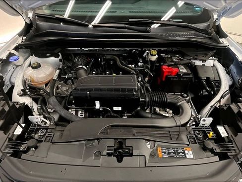 Used 2024 Ford Escape ST-Line w/ Tech Pack #1 FWD image 9