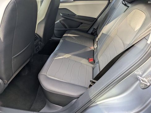 Used 2025 Volkswagen Taos SE image 26