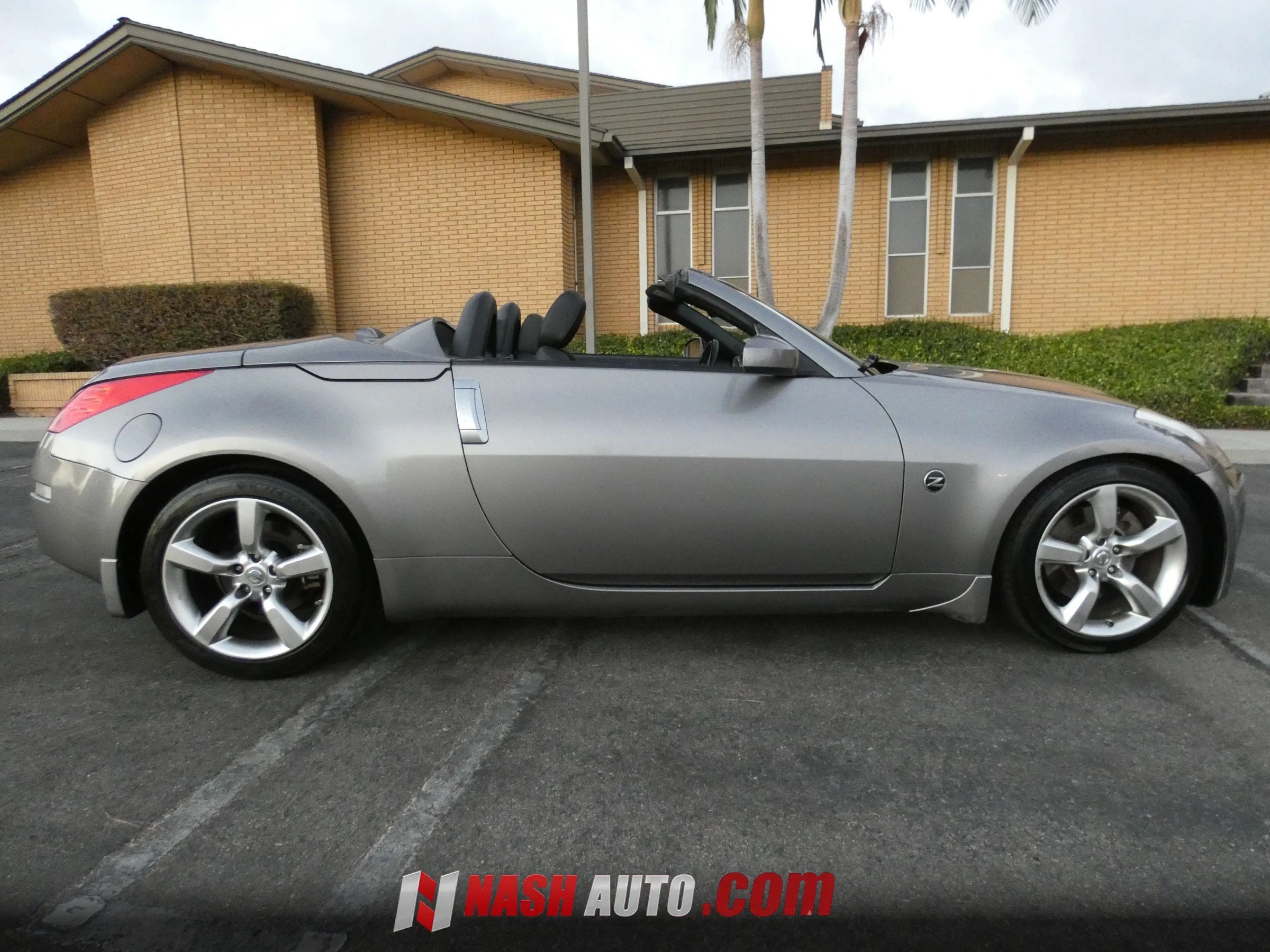 Used 2008 Nissan 350Z Touring RWD image 7