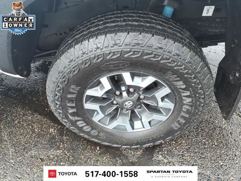 Used 2023 Toyota Tacoma TRD Off-Road w/ Technology Package AWD/4WD image 11