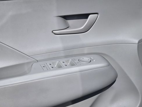 Used 2025 Hyundai Kona SEL AWD/4WD image 11