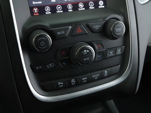 Used 2020 Dodge Durango SXT image 14